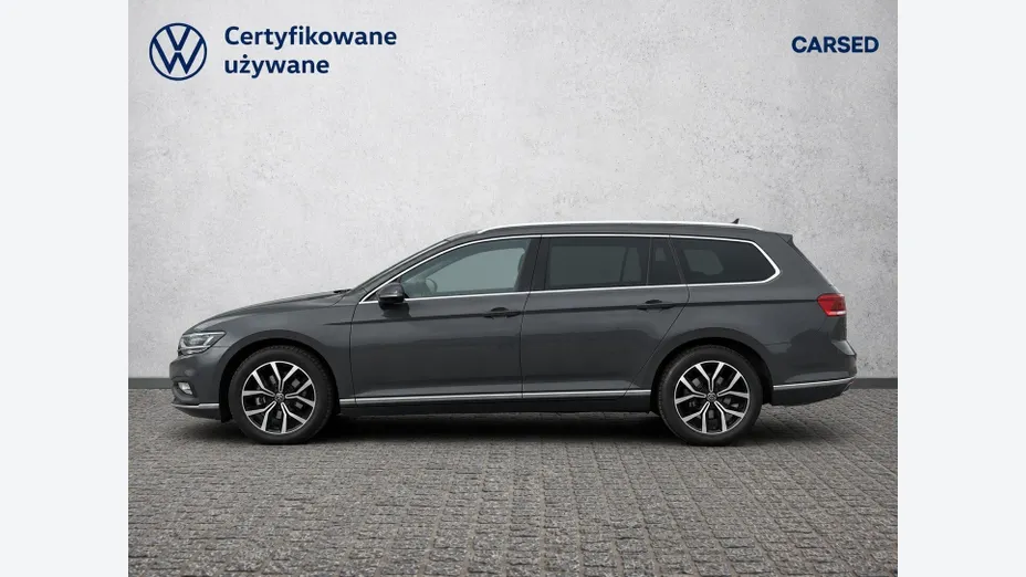 VOLKSWAGEN Passat -