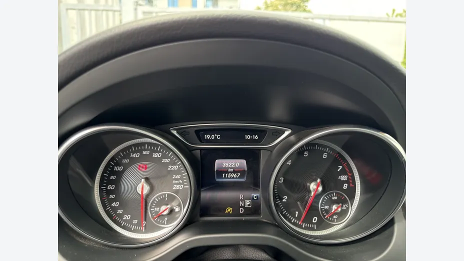 MERCEDES-BENZ GLA GLA 220 4-Matic AMG Line