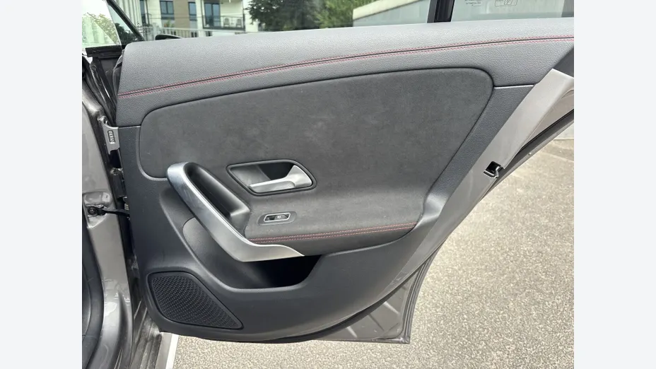 MERCEDES-BENZ CLA CLA 200 mHEV AMG Line 7G-DCT