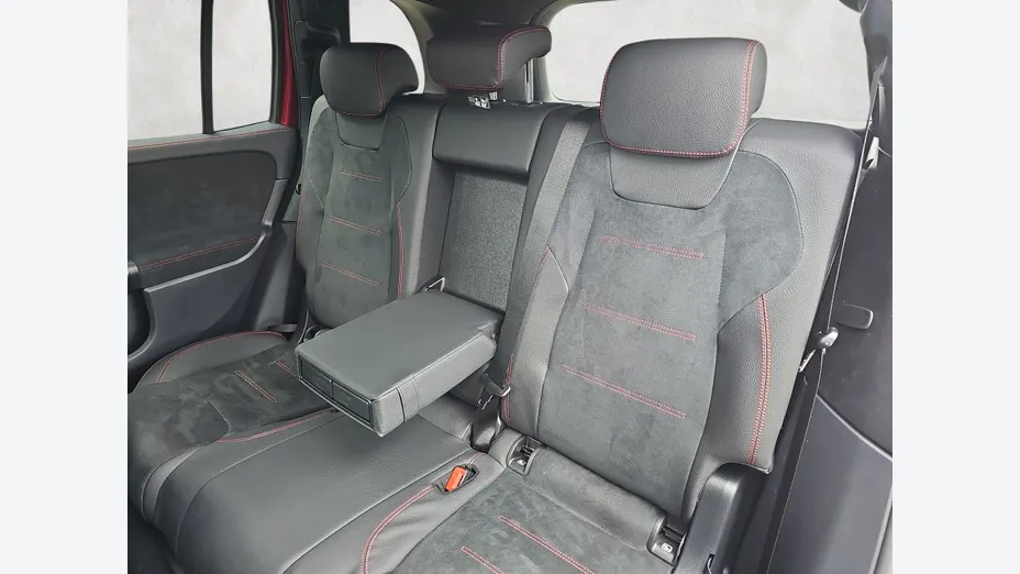 MERCEDES-BENZ GLB GLB 200 mHEV AMG Line 7G-DCT Nowy
