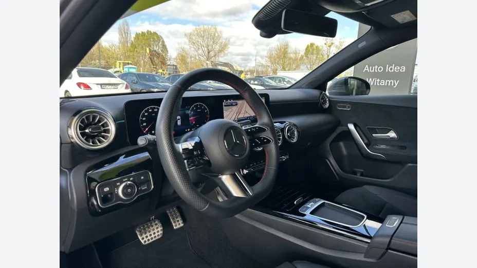 MERCEDES-BENZ A Klasa A 200 AMG Line 7G-DCT