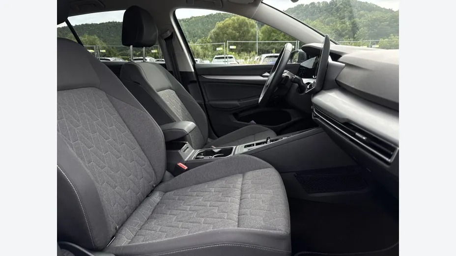 VOLKSWAGEN Golf Golf VIII 1.5 eTSI mHEV Life DSG
