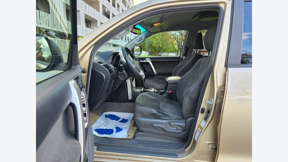 TOYOTA Land Cruiser LC 3.0 D-4D Sol (lea) 7os aut