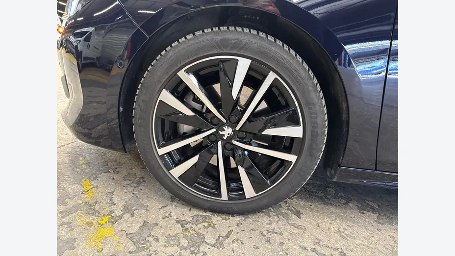 PEUGEOT 508 -