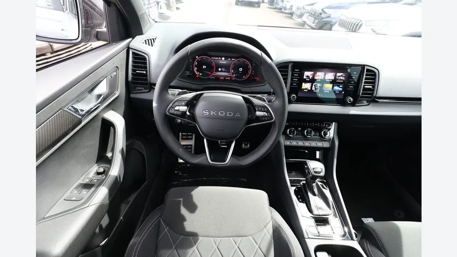 SKODA Karoq -