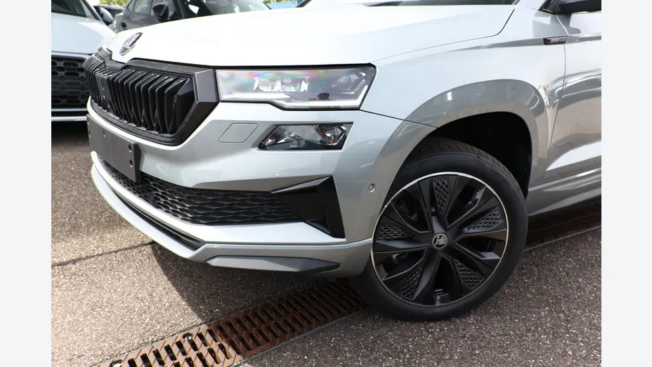 SKODA Karoq -