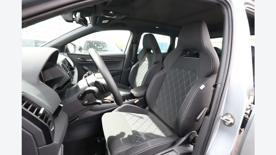 SKODA Karoq -