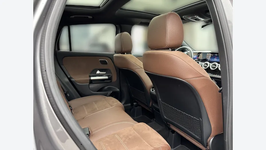 MERCEDES-BENZ GLA GLA 200 mHEV AMG Line 7G-DCT
