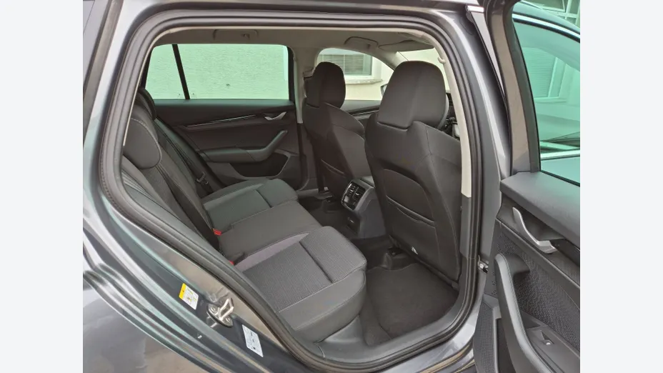 SKODA Octavia Octavia 2.0 TSI Drive Selection 4x4 DSG Nowy
