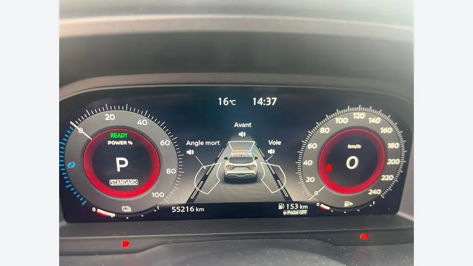 NISSAN Qashqai -