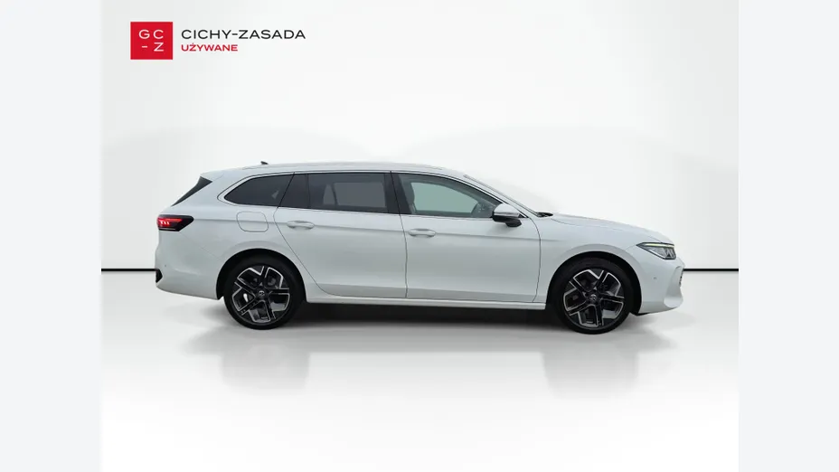 VOLKSWAGEN Passat -