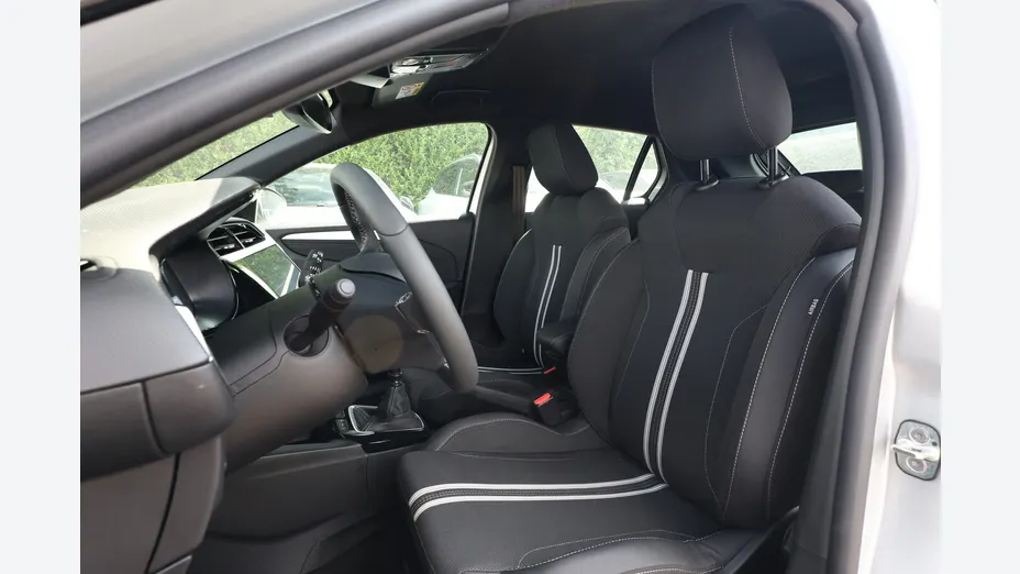 OPEL Corsa -