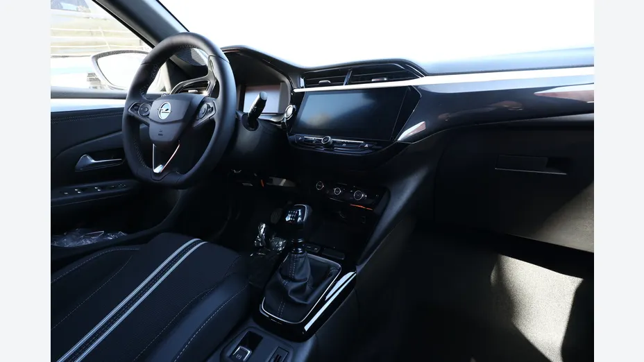 OPEL Corsa -