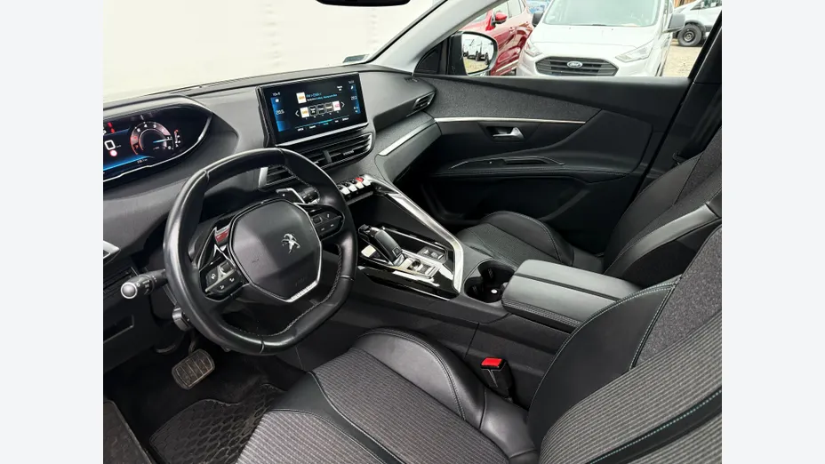PEUGEOT 5008 5008 1.2 PureTech Allure Pack S&S EAT8