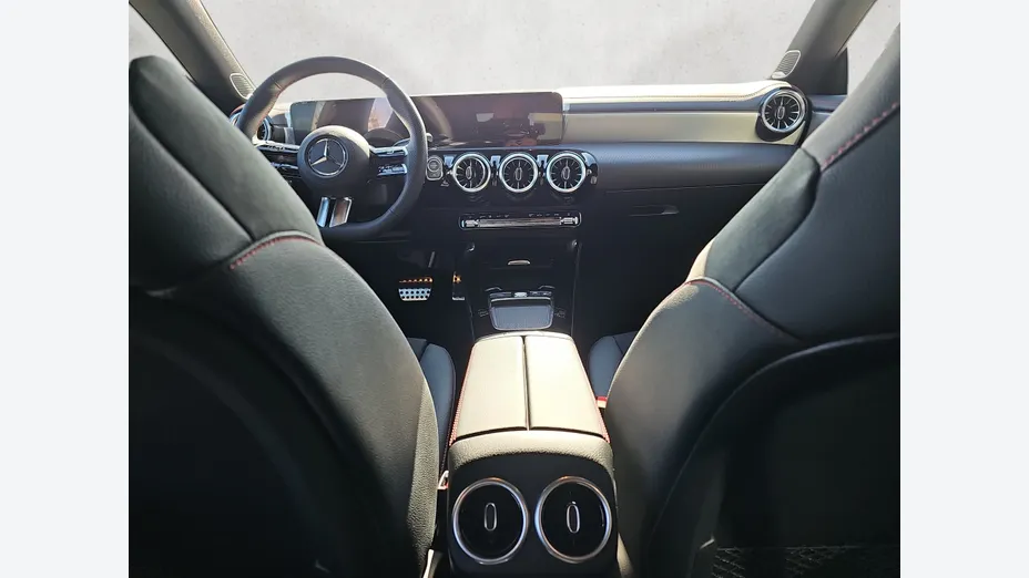 MERCEDES-BENZ CLA CLA 200 mHEV AMG Line 7G-DCT Nowy