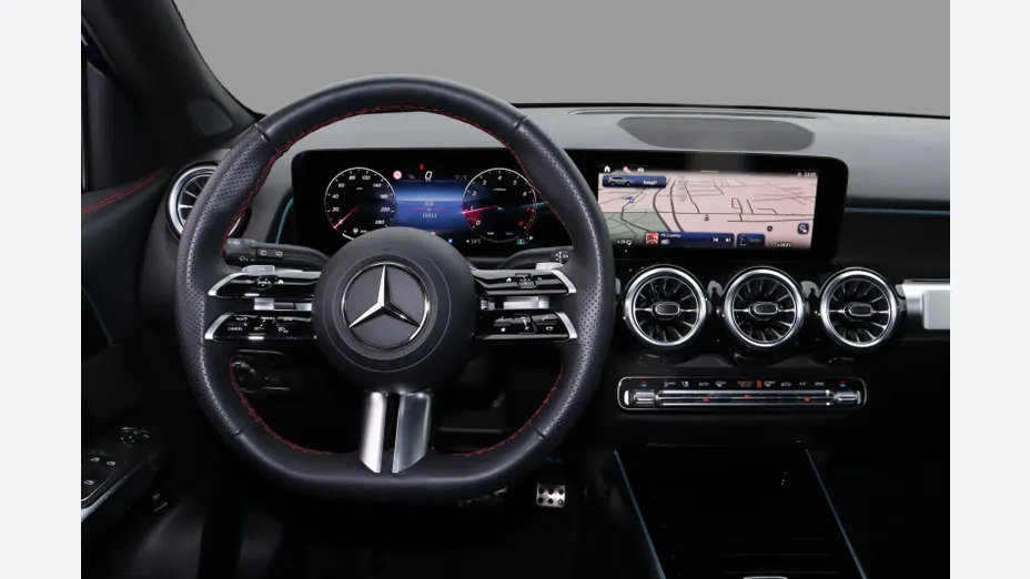 MERCEDES-BENZ GLB GLB 200 mHEV AMG Line 7G-DCT