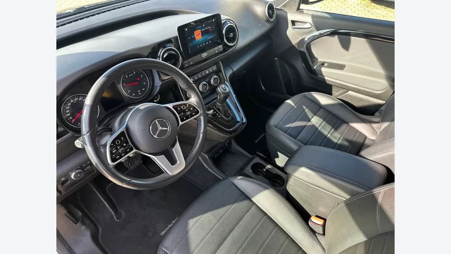 MERCEDES-BENZ T klasa T 180 d Style aut