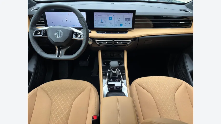 MG HS HS 1.5 T-GDI Excite DCT Nowy