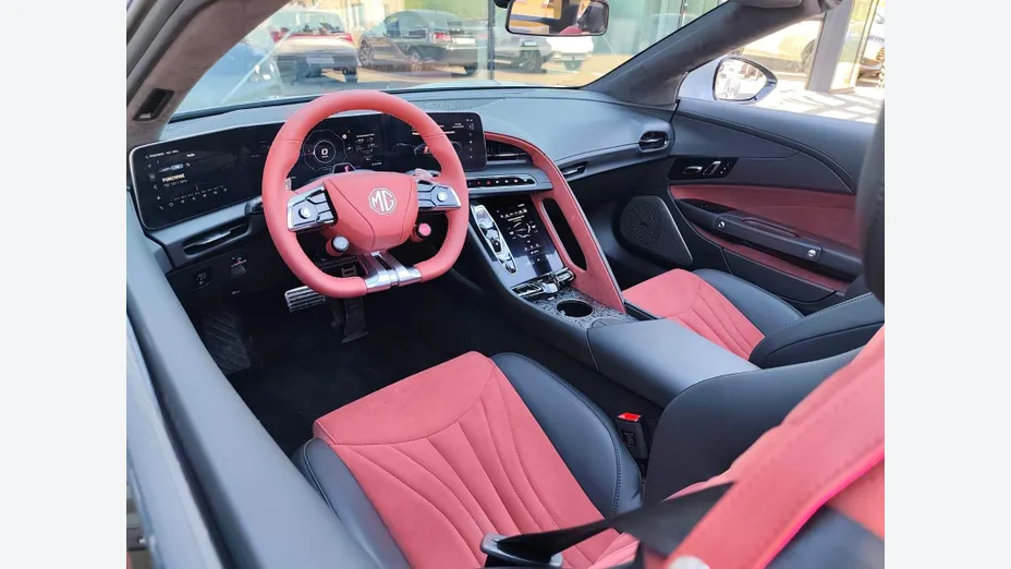 MG Cyberster Cyberster 77kWh AWD Czerwony Dach Nowy