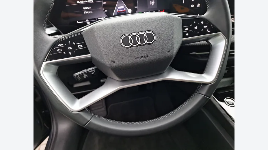 AUDI A5 A5 TFSI 110 kW S tronic