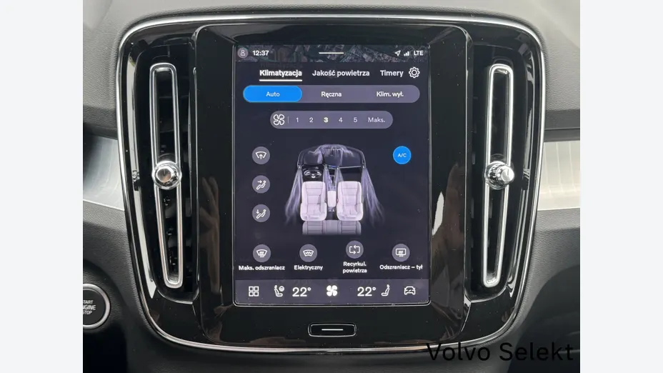 VOLVO XC40 XC40 B3 Plus Dark aut