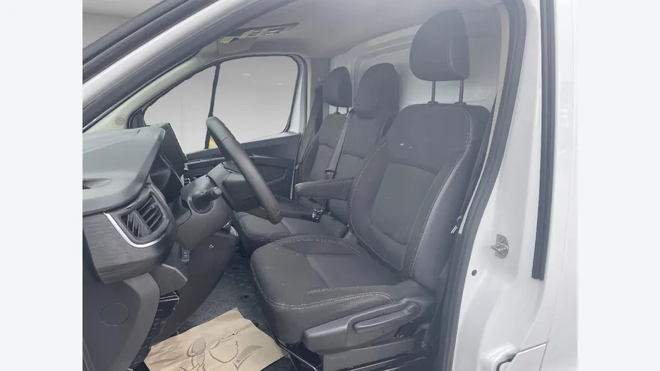 RENAULT Trafic -