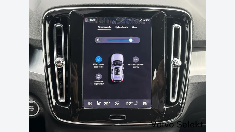 VOLVO XC40 XC40 B3 Plus Dark aut