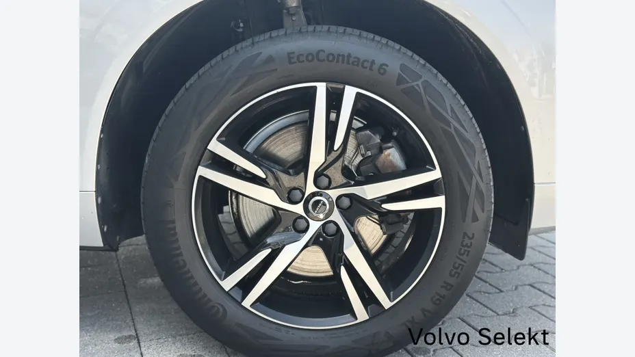 VOLVO XC60 XC60 B4 B R-Design aut