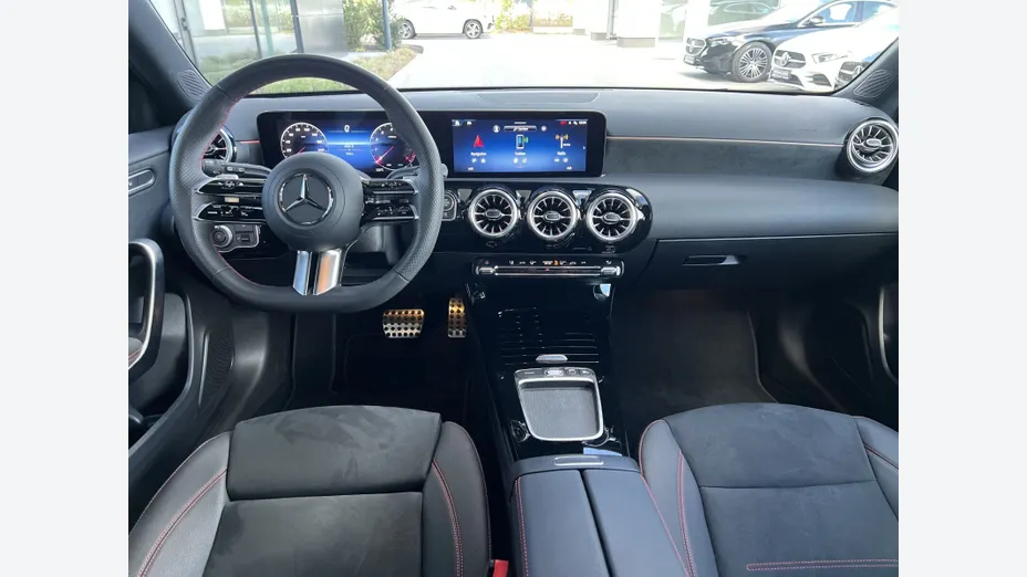 MERCEDES-BENZ A Klasa A 200 AMG Line 7G-DCT