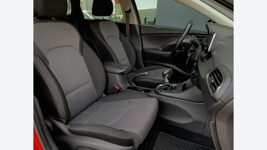 HYUNDAI i30 i30 1.0 T-GDI Modern