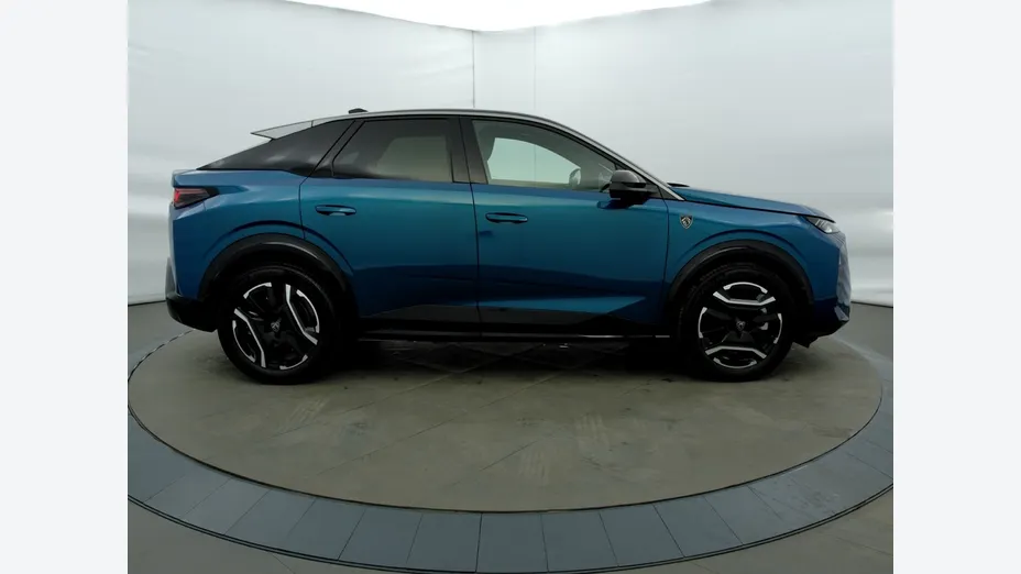 PEUGEOT 3008 -