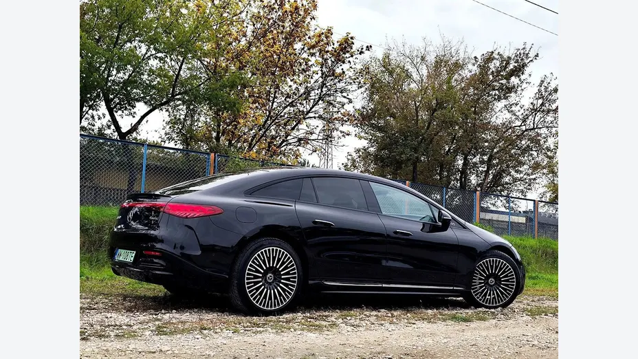 MERCEDES-BENZ EQS EQS 580 107.8kWh 4-Matic AMG Line
