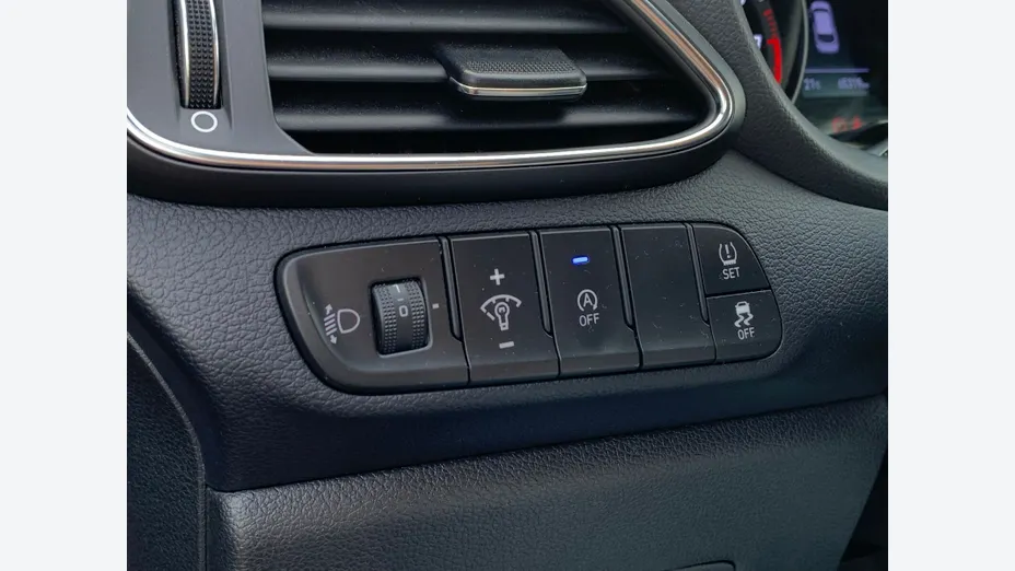 HYUNDAI i30 i30 1.0 T-GDI Modern