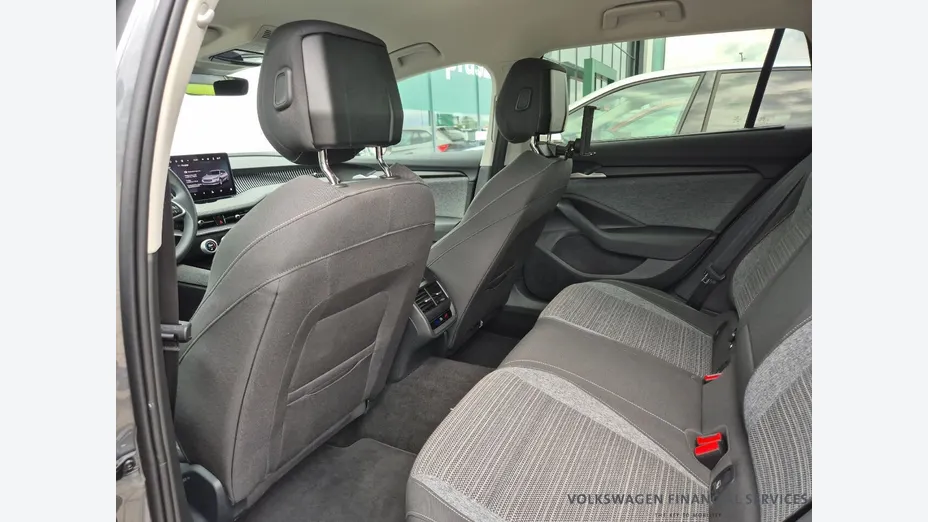 SKODA Superb Superb 1.5 TSI mHEV Selection DSG