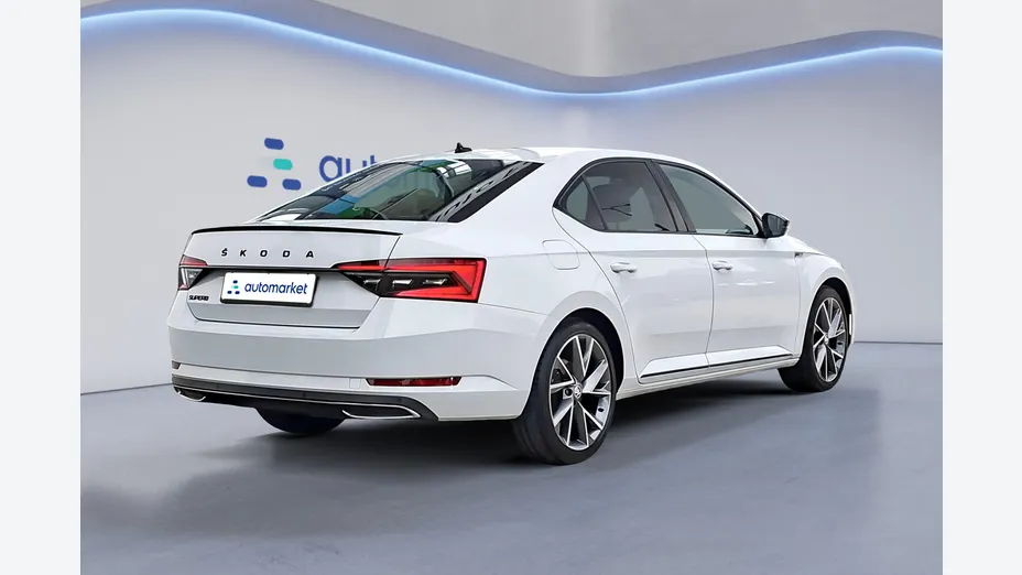 SKODA Superb Superb 2.0 TDI SCR Sportline DSG