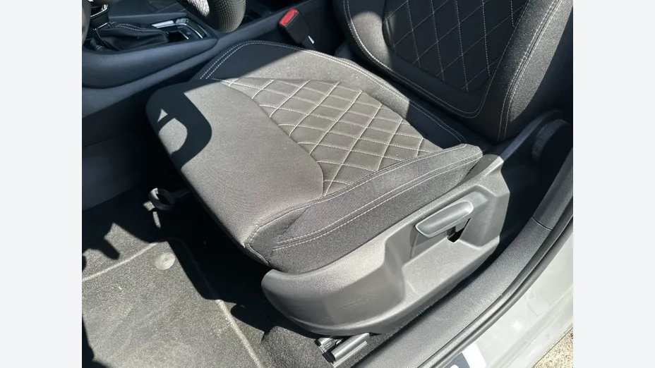 SKODA Karoq Karoq 1.5 TSI ACT Sportline DSG