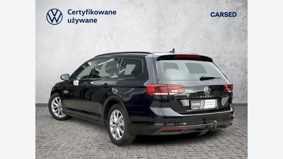 VOLKSWAGEN Passat -