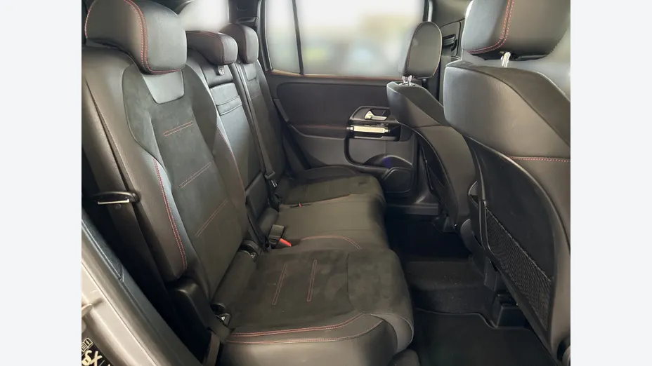 MERCEDES-BENZ GLB GLB 200 mHEV AMG Line 7G-DCT
