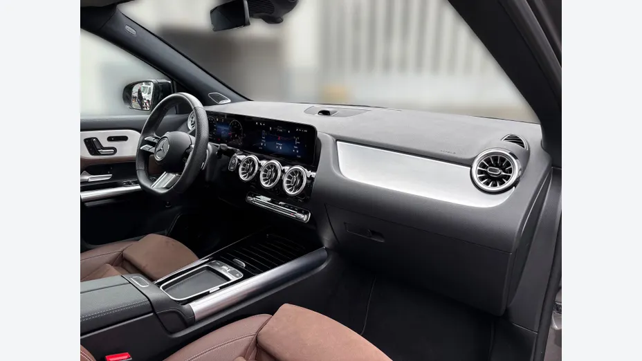 MERCEDES-BENZ GLA GLA 200 mHEV AMG Line 7G-DCT
