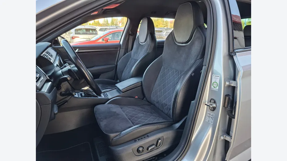 SKODA Superb Superb 2.0 TDI SCR 4x4 Sportline DSG