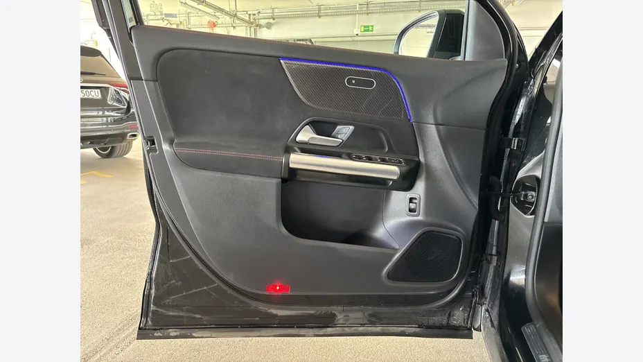 MERCEDES-BENZ GLA GLA 200 mHEV AMG Line 7G-DCT
