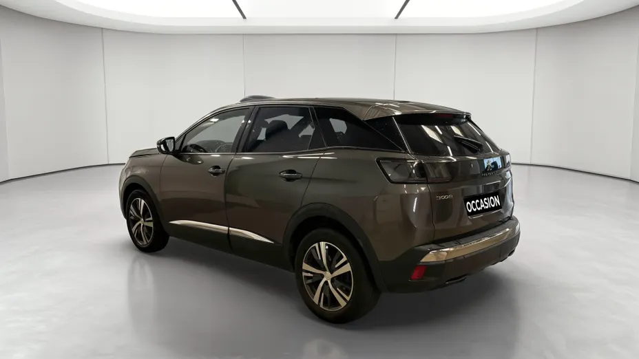 PEUGEOT 3008 -