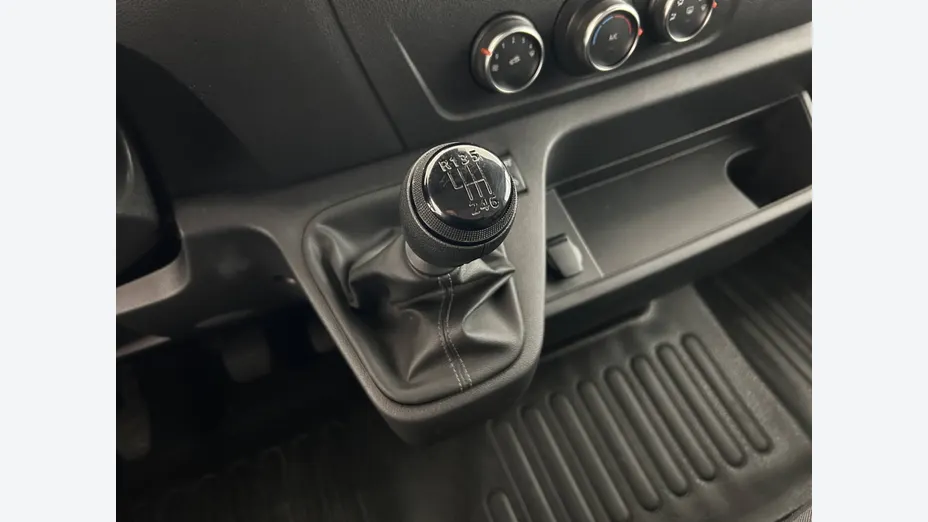 RENAULT Master -