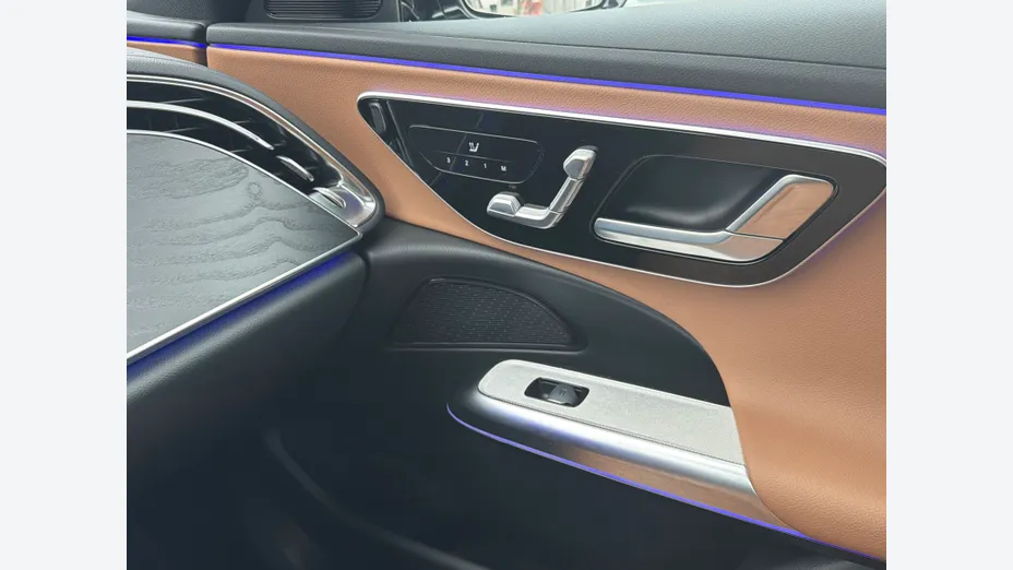 MERCEDES-BENZ E Klasa E 220 d mHEV 4-Matic Avantgarde 9G-Tronic