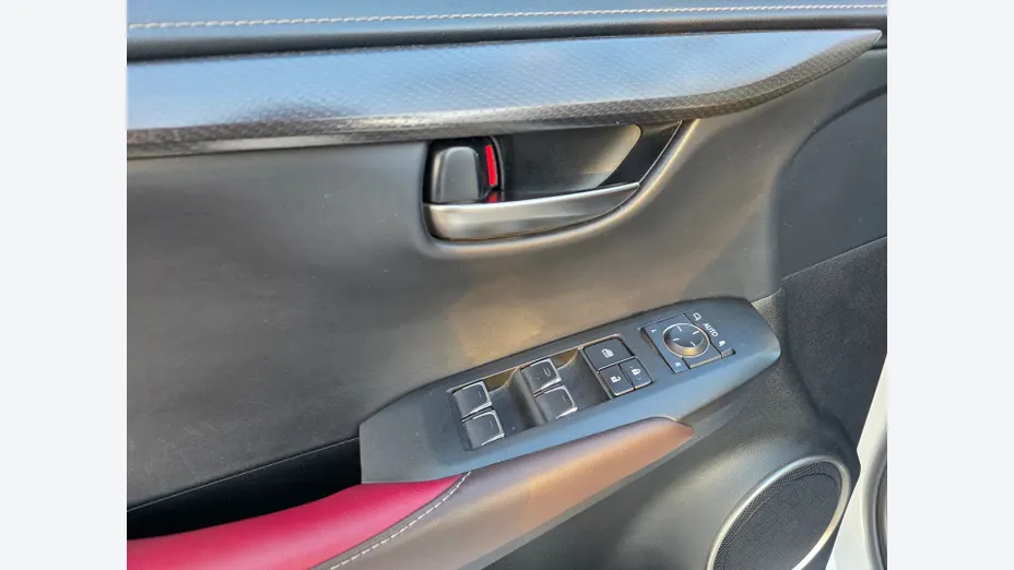 LEXUS NX -
