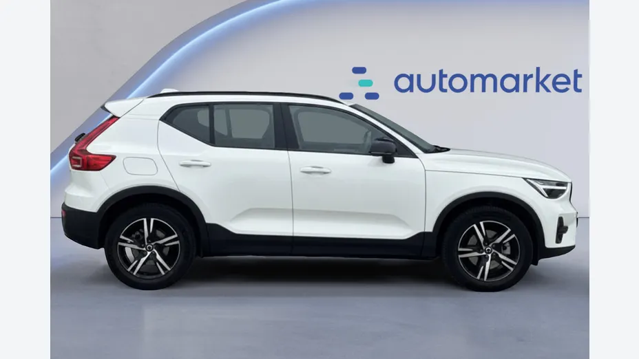 VOLVO XC40 XC40 B3 Plus Dark aut