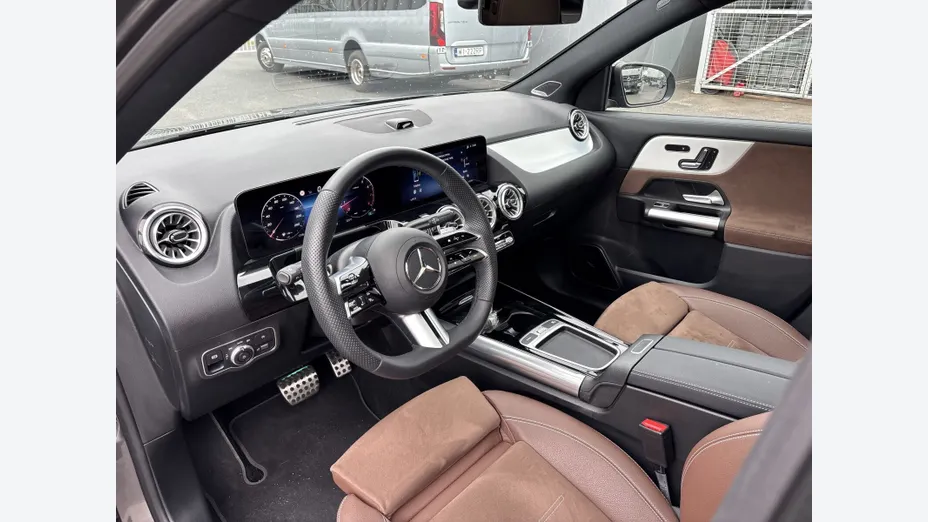 MERCEDES-BENZ GLA GLA 200 mHEV AMG Line 7G-DCT