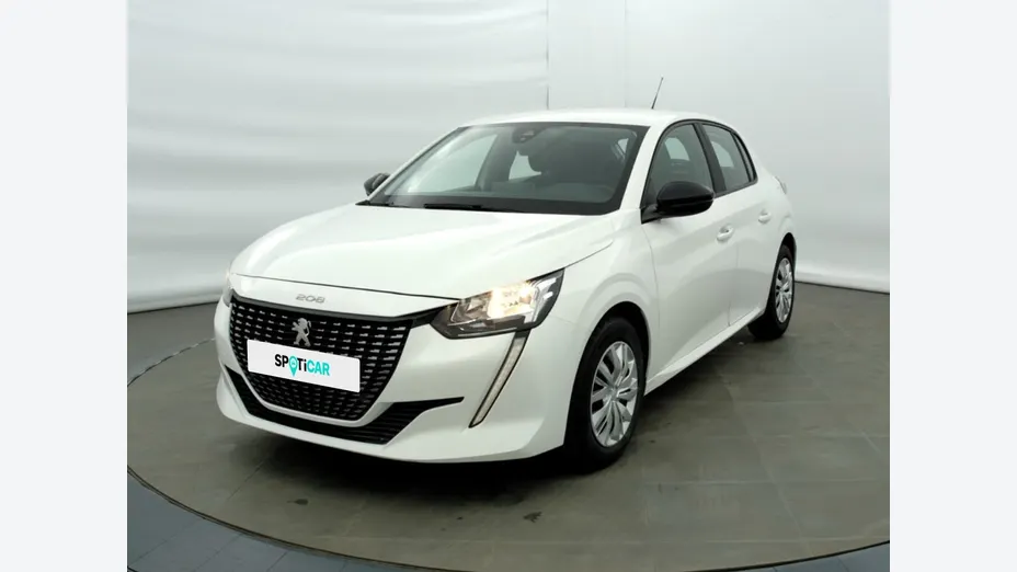 PEUGEOT 208 -