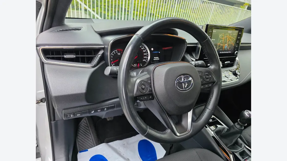 TOYOTA Corolla -