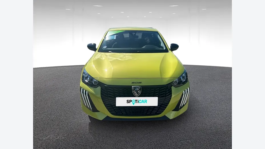 PEUGEOT 208 -
